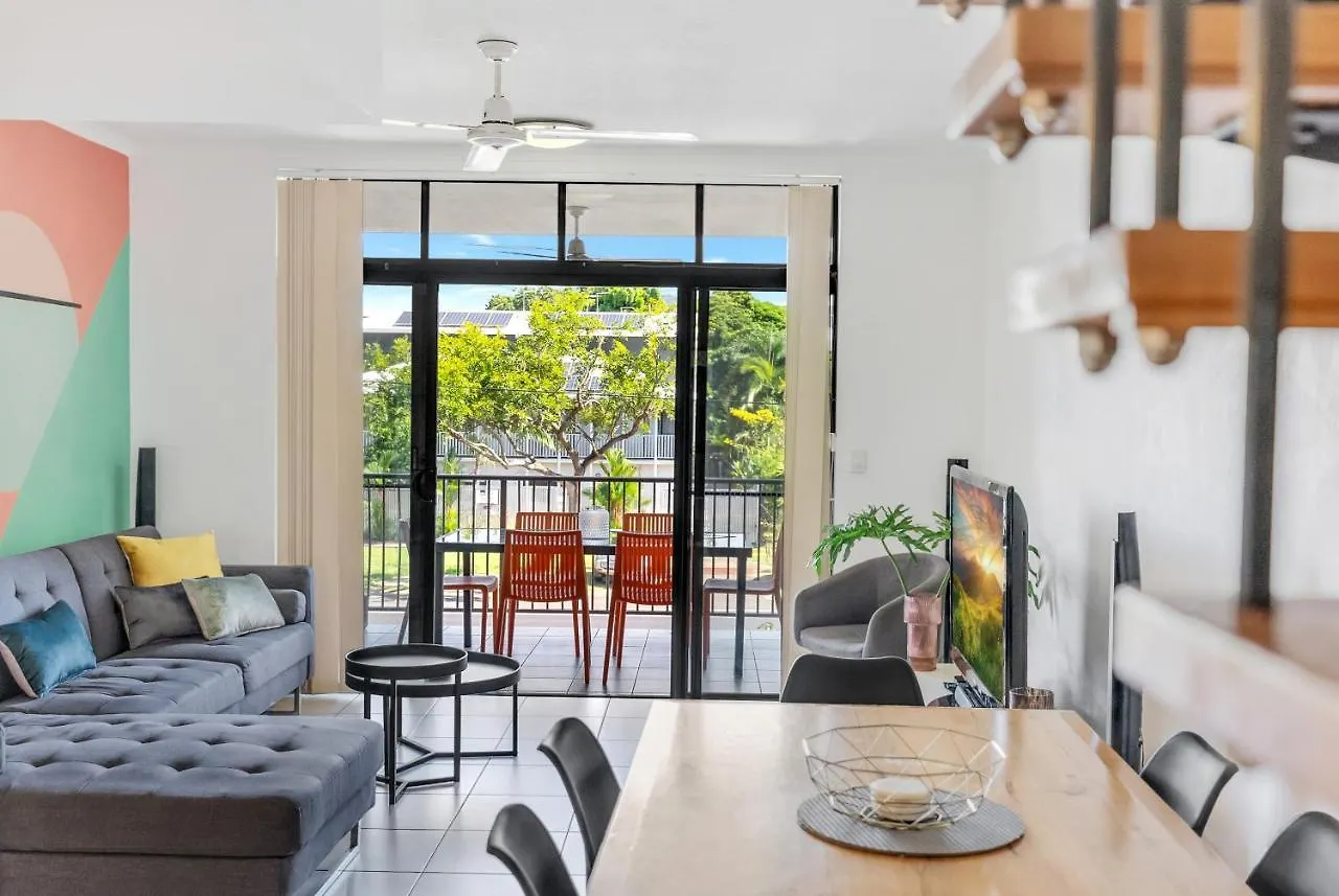 The Loft Cairns Apartment